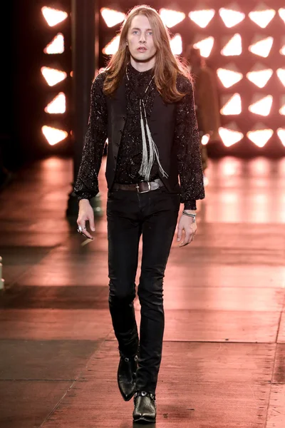 Look 62
